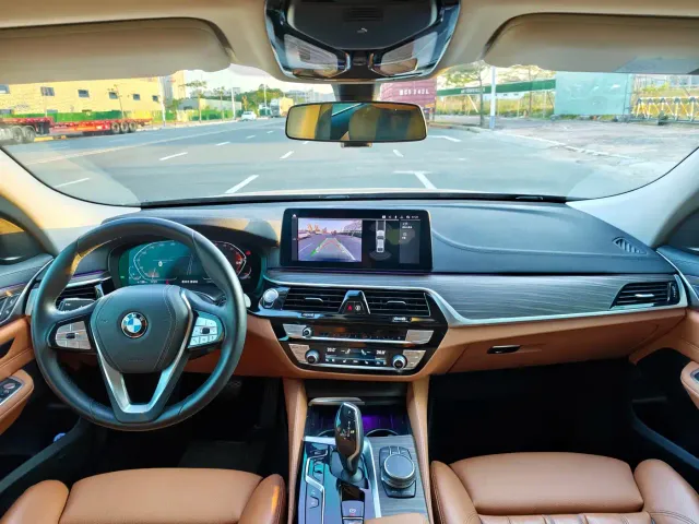 BMW 6 Series Gran Turismo — Фото автомобиля 9