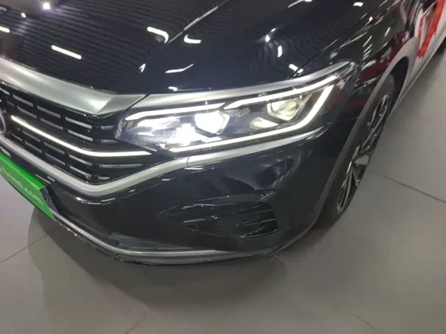 Volkswagen Passat — Фото автомобиля 23