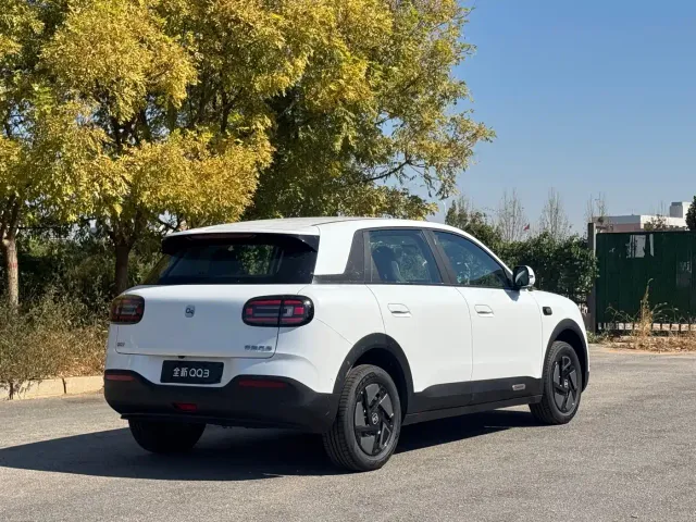 Chery QQ3 EV — Фото автомобиля 4