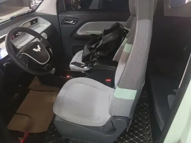 Wuling Hongguang Mini EV — Фото автомобиля 14