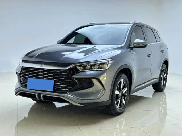 BYD Song Pro — Фото автомобиля 2