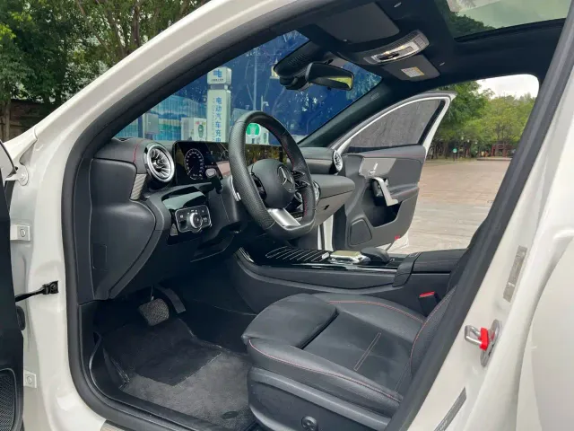 Mercedes-Benz A-Class — Фото автомобиля 15