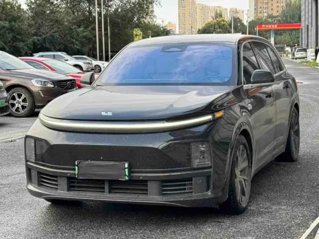 Li Auto L7 — Фото автомобиля 3