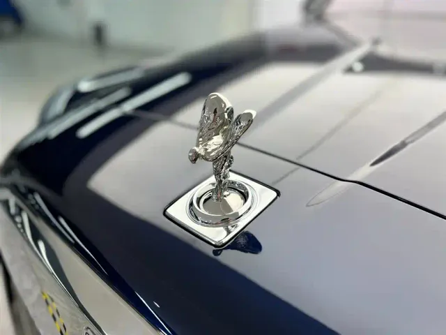 Rolls-Royce Cullinan — Фото автомобиля 9
