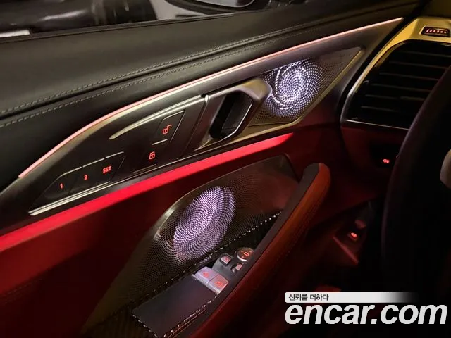 BMW 8 Series G15 — Фото автомобиля 5