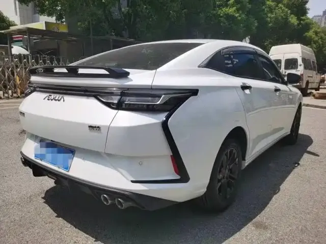 Dongfeng Yixuan — Фото автомобиля 18