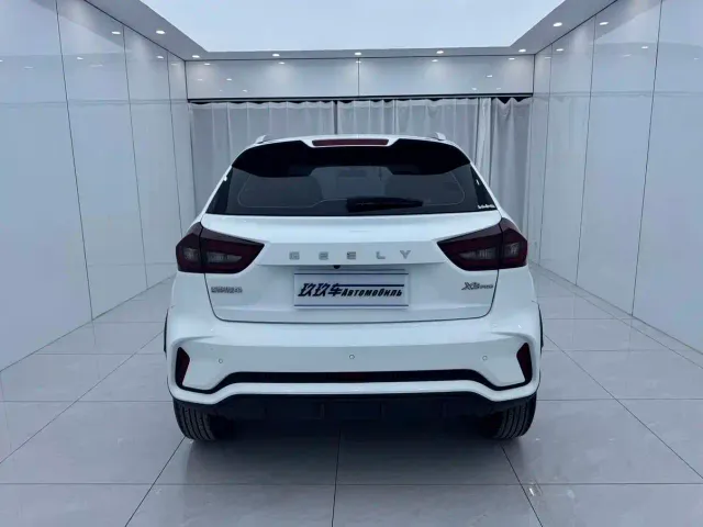 Geely Vision X3 — Фото автомобиля 5