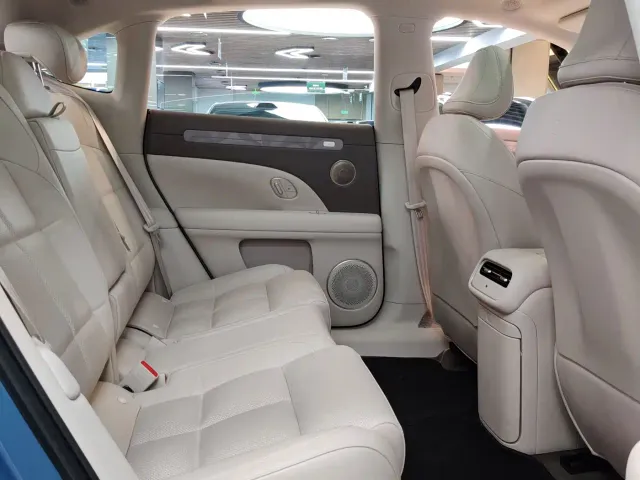 IM Motors LS6 — Фото автомобиля 16