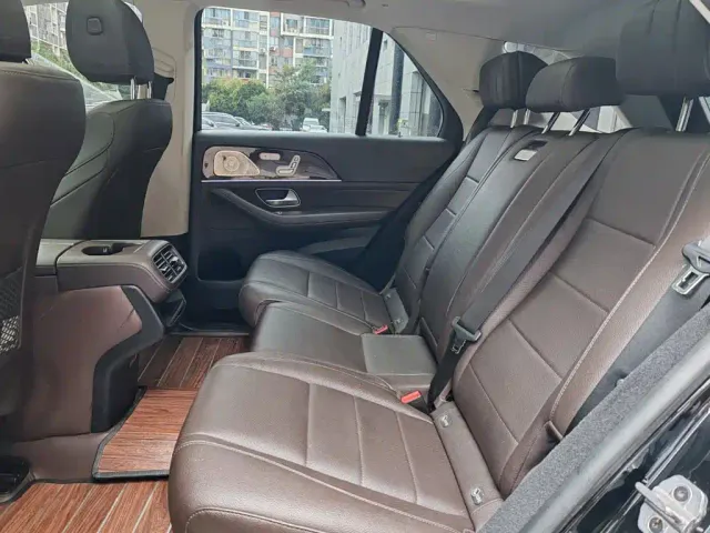 Mercedes-Benz GLE-Class — Фото автомобиля 11