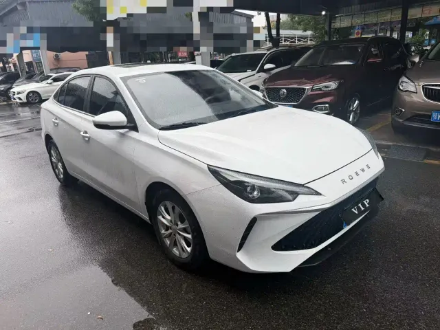 Roewe i5 — Фото автомобиля 3