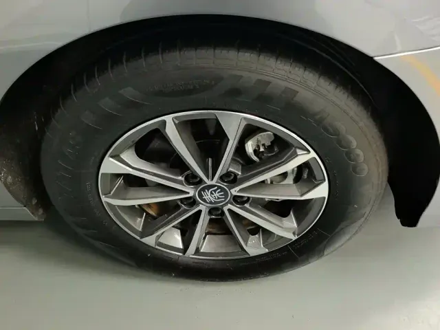BYD Qin PLUS — Фото автомобиля 6