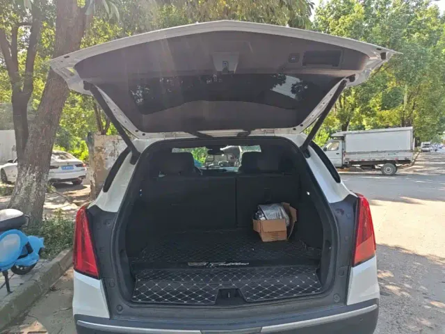 Cadillac XT5 — Фото автомобиля 15