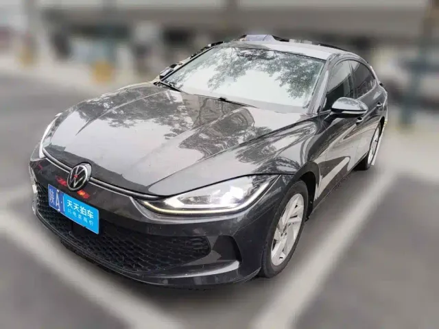 Фотография автомобиля — Volkswagen Lamando