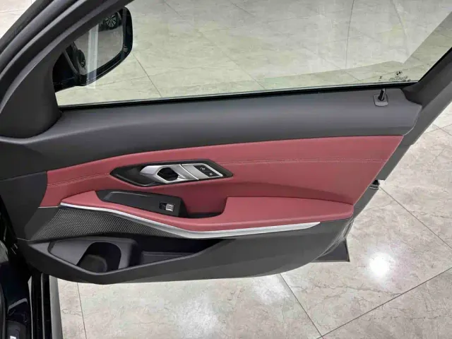 BMW 3 Series — Фото автомобиля 19