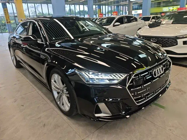 Audi A7L — Фото автомобиля 3