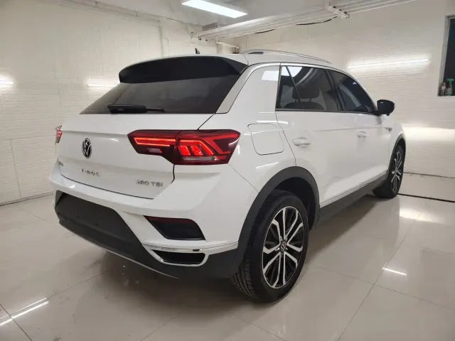Volkswagen T-Roc — Фото автомобиля 4