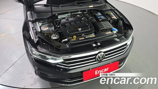 Volkswagen Passat — Фото автомобиля 6