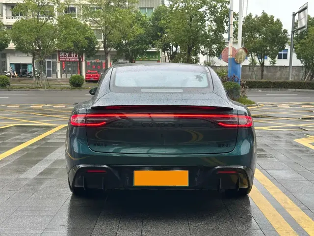Luxeed S7 — Фото автомобиля 5