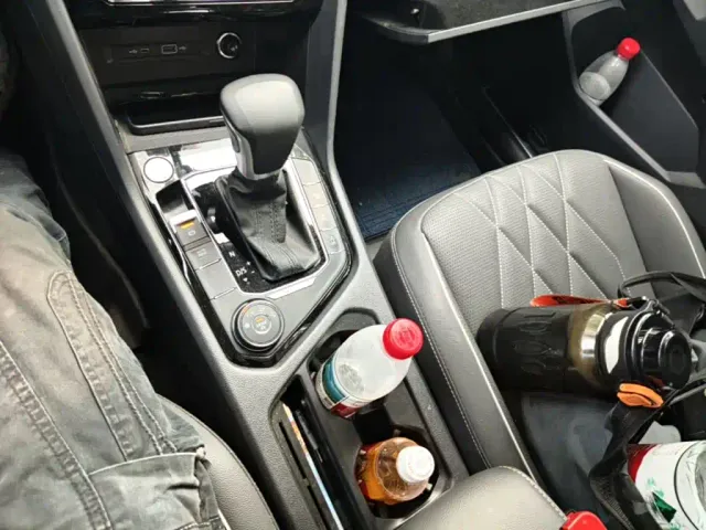Volkswagen Tiguan L 2023 380TSI 4WD R-Line Premium 7-seater — Фото автомобиля 13