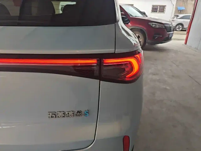 Wuling Bingo S — Фото автомобиля 7