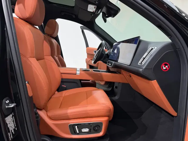 Li Auto L9 — Фото автомобиля 13