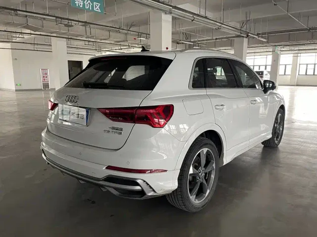 Audi Q3 — Фото автомобиля 6