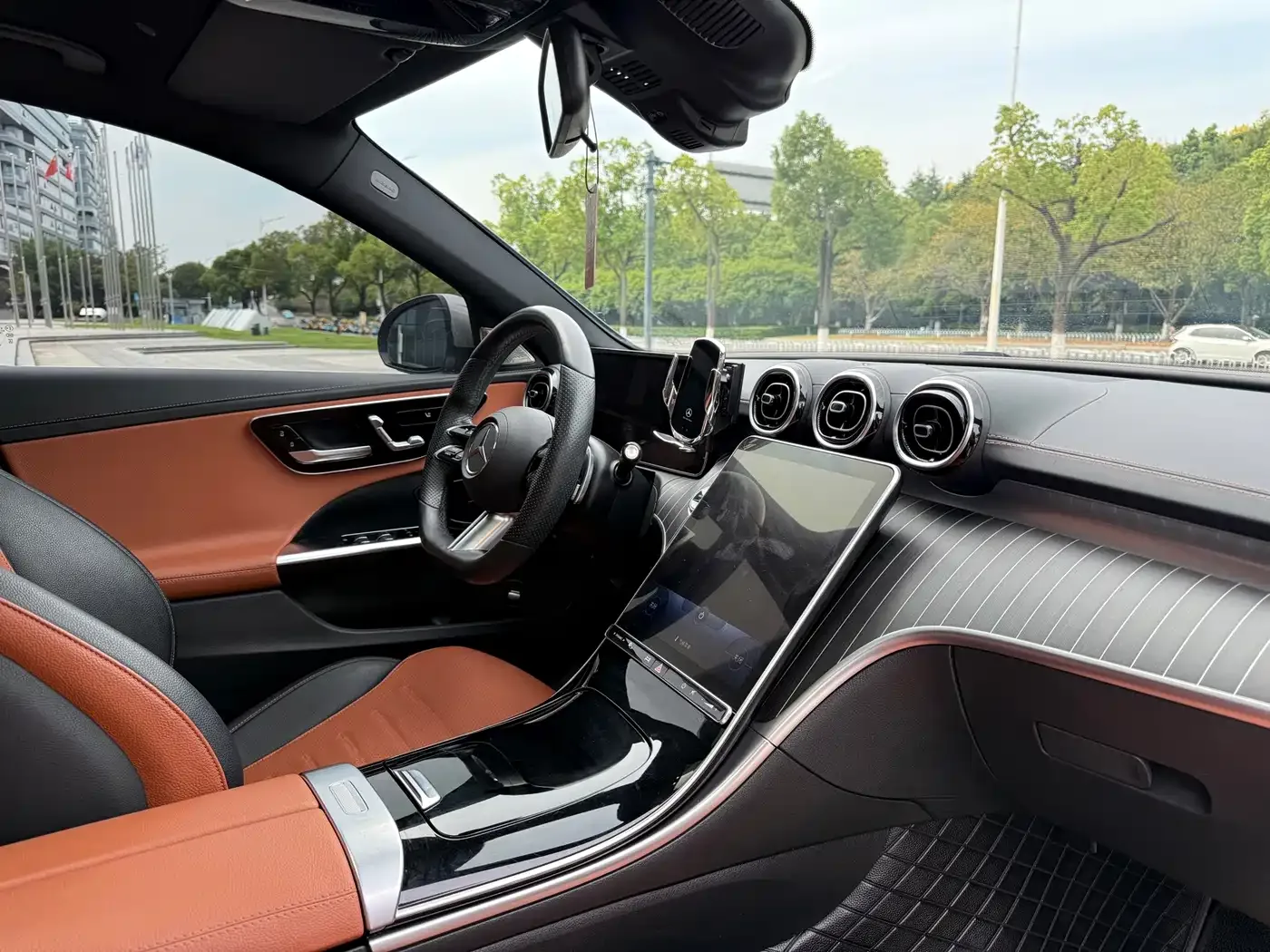 Mercedes-Benz Mercedes-Benz C-Class 2022 Facelift C 200 L Sport — Фото автомобиля 16