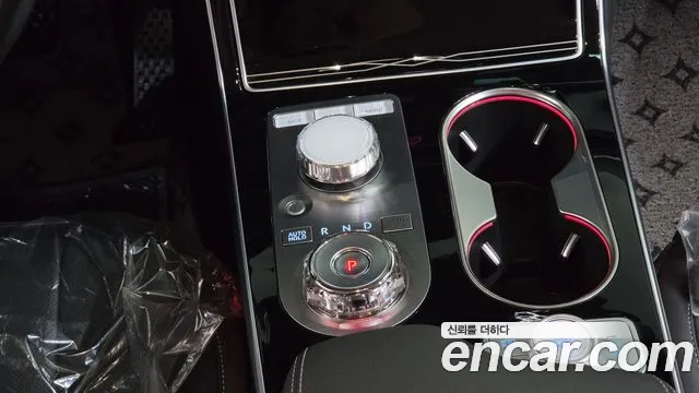 Genesis GV80 — Фото автомобиля 12