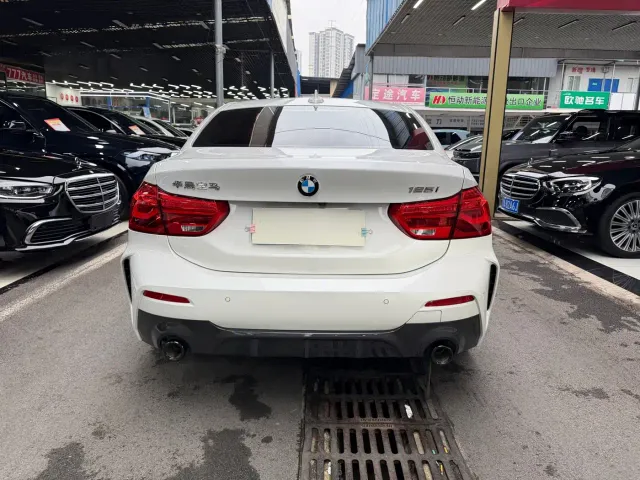 BMW 1 Series — Фото автомобиля 5