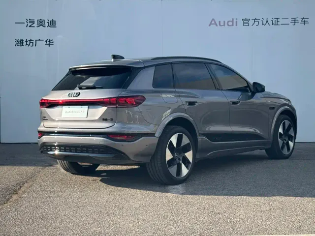 Audi Q6L e-tron — Фото автомобиля 4