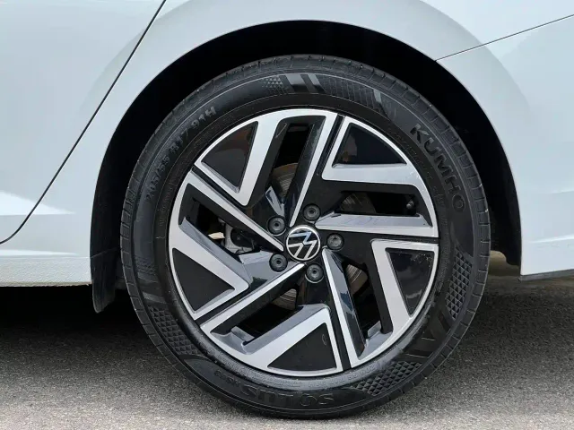 Volkswagen Sagitar — Фото автомобиля 4