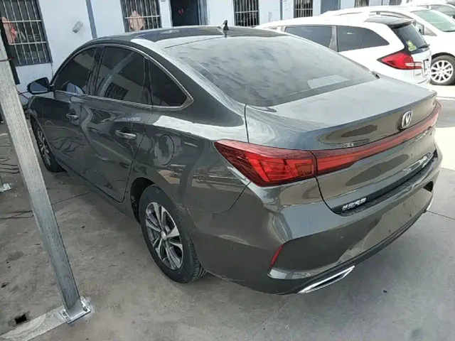 Changan Eado — Фото автомобиля 4
