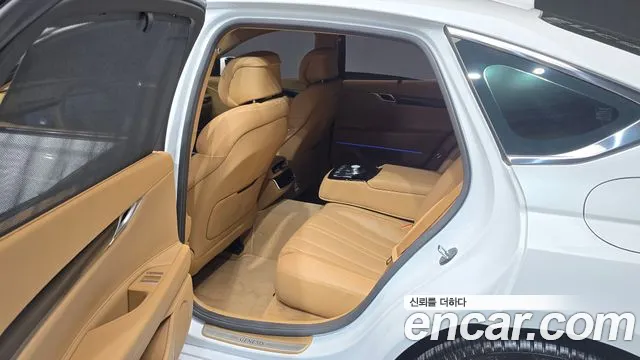 Genesis G80 Бензин 3.5 турбо AWD — Фото автомобиля 11