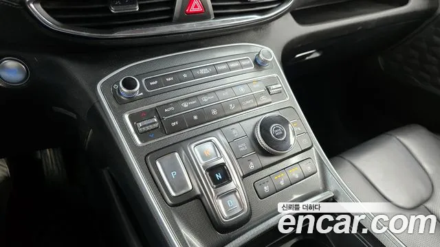 Hyundai Santafe Новый Santa Fe Дизель 2.2 2WD — Фото автомобиля 9