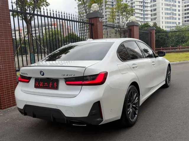 BMW 3 Series — Фото автомобиля 5