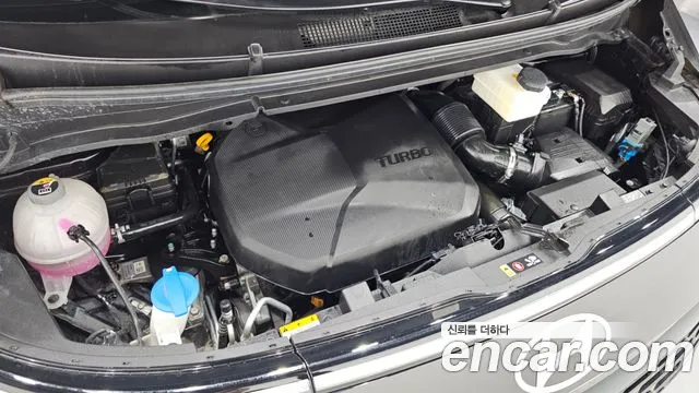 Hyundai Staria Staria 4WD Tourer 9 мест — Фото автомобиля 6
