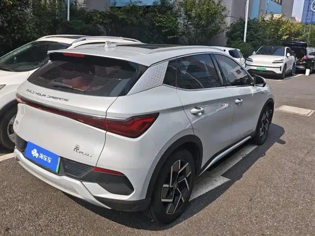 BYD Yuan PLUS — Фото автомобиля 3