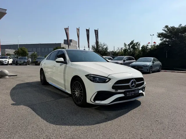 Mercedes-Benz C-Class — Фото автомобиля 2