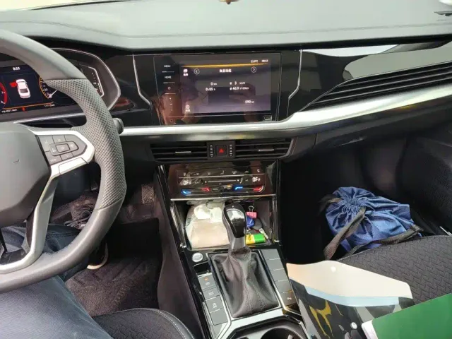 Volkswagen Passat — Фото автомобиля 14