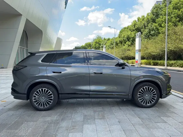 Dongfeng Aeolus L8 — Фото автомобиля 5