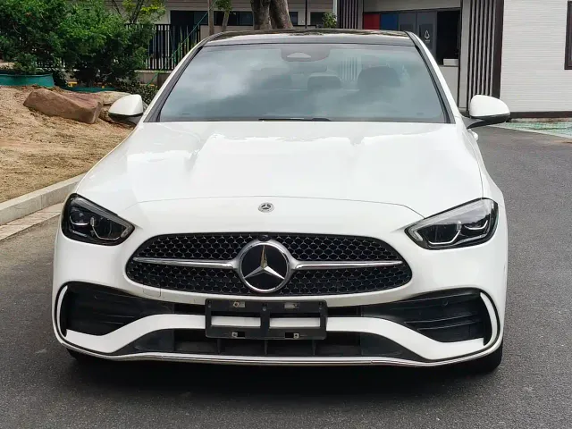 Mercedes-Benz C-Class — Фото автомобиля 2