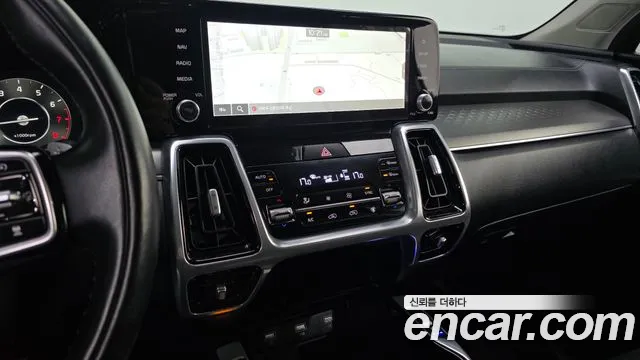 Kia Sorento Sorento 4-е поколение Бензин 2.5T 2WD — Фото автомобиля 12