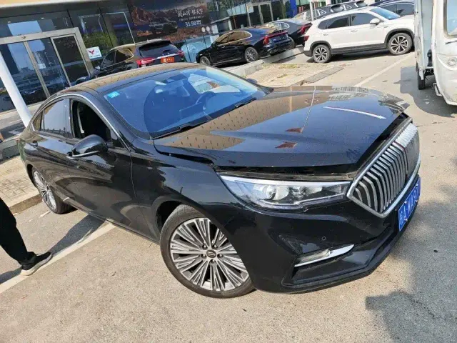 Hongqi H5 — Фото автомобиля 5