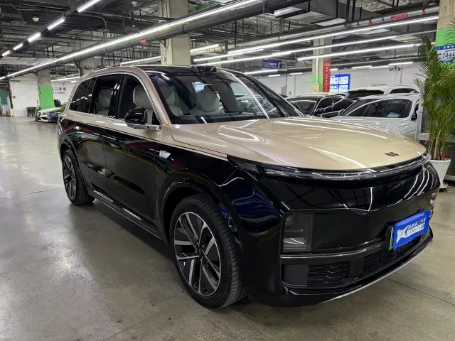 Li Auto L9 — Фото автомобиля 2