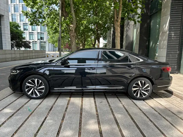 Volkswagen Passat — Фото автомобиля 4