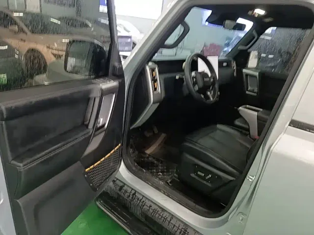 iCAR V23 — Фото автомобиля 15