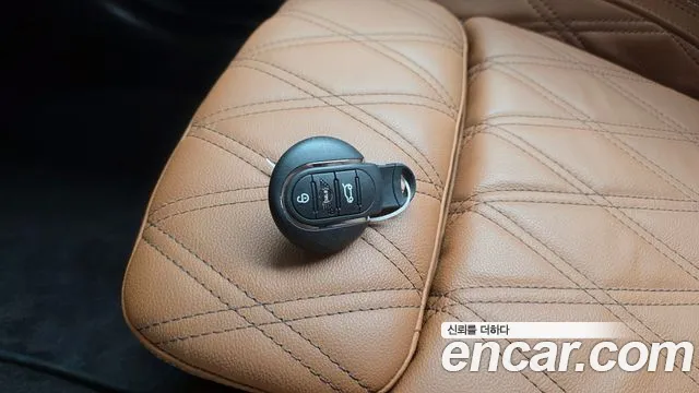 Mini Cooper Convertible — Фото автомобиля 30