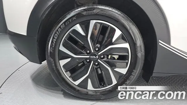 Kia EV6 — Фото автомобиля 5