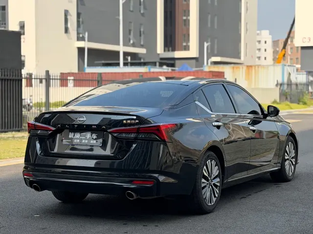 Nissan Teana — Фото автомобиля 9