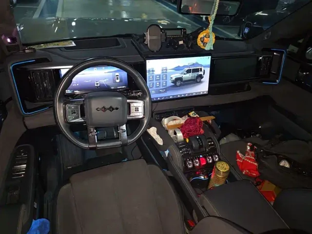 BYD FangChengBao Leopard 5 — Фото автомобиля 13